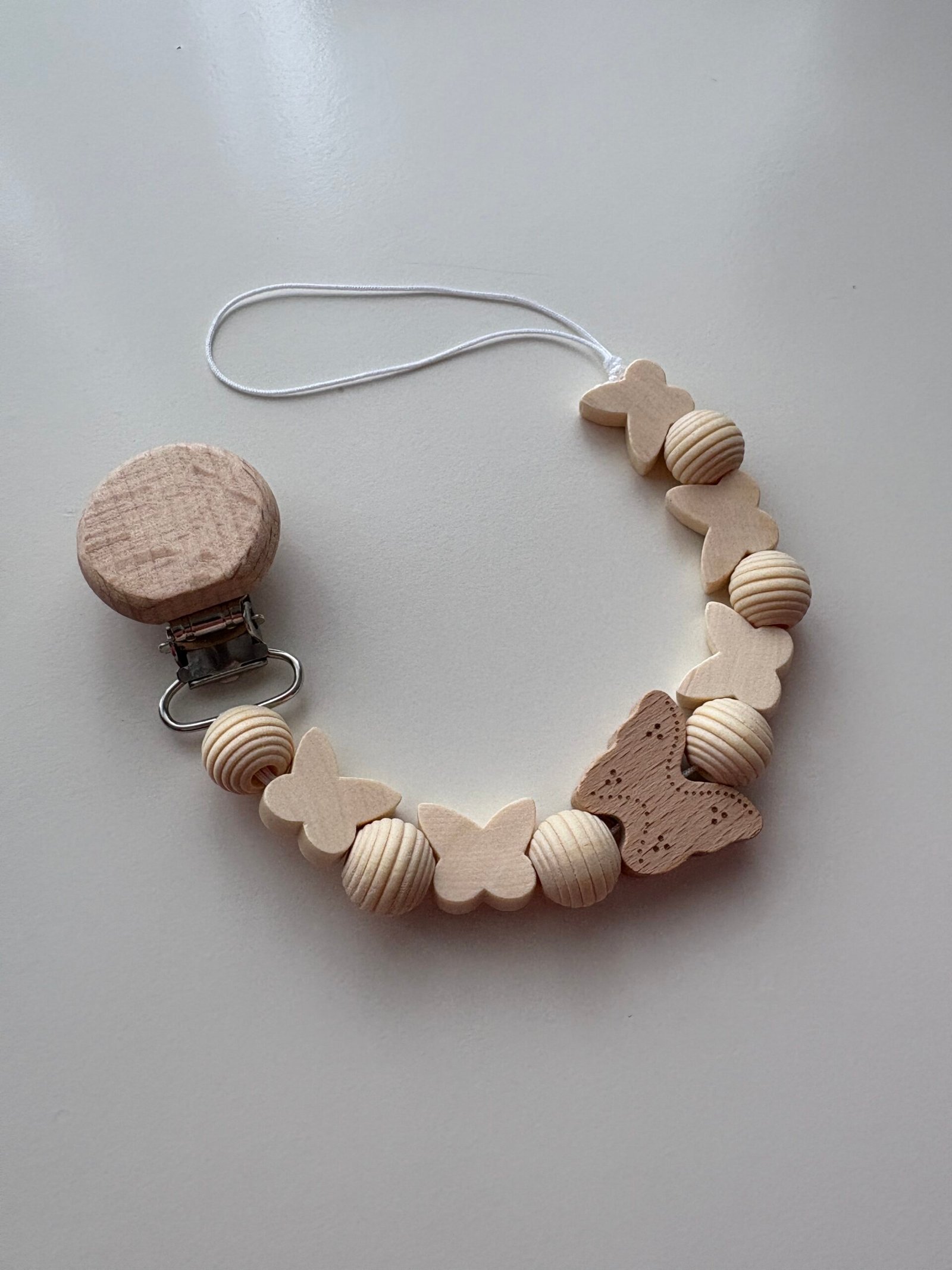 Čiulptuko laikiklis "Drugelis" Mamuli - Image 3