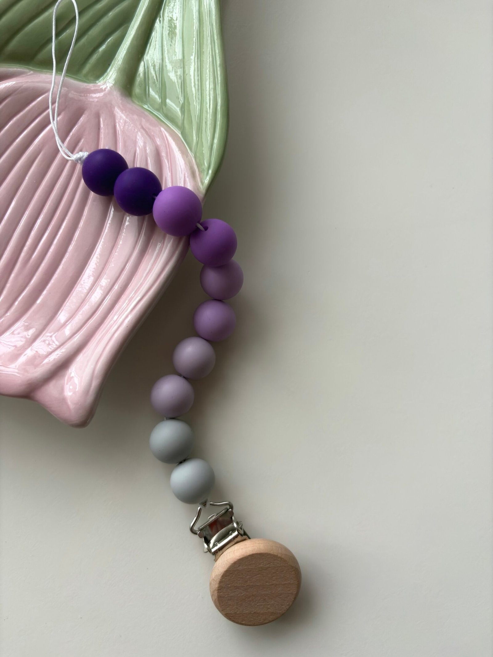 Čiulptuko laikiklis "Ombre Violeta" Mamuli